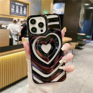 Covers para Iphone 13 Pro Max Chapada con corazones de amor con huecos para Mujer